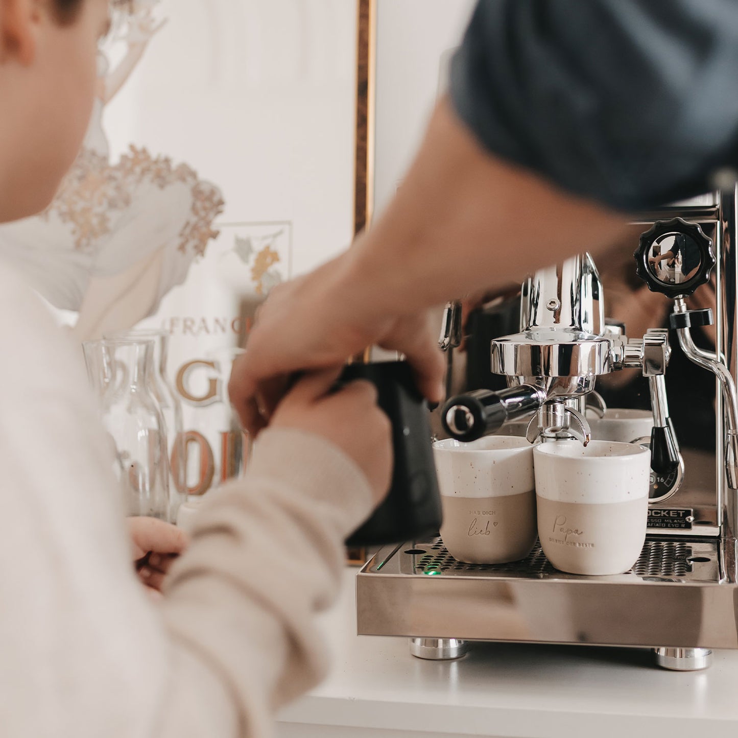 Becher Hab ich lieb und Papa du bist der Beste auf Kaffeemaschine