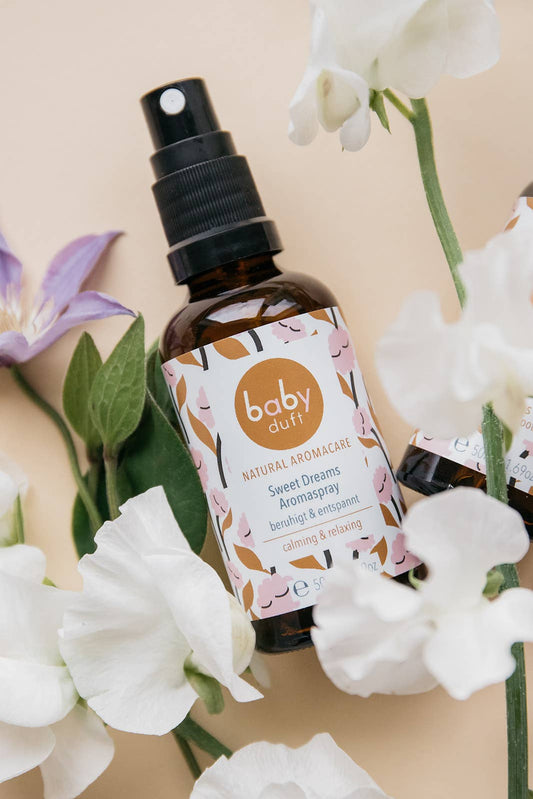 Babyduft SWEET Dreams Aromaspray mit Blumen dekoriert