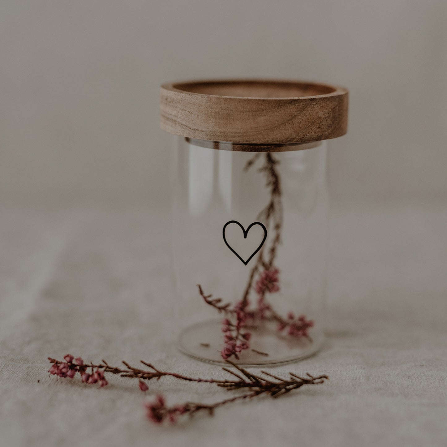Mini pots de conservation coeur noirs par lot de 6